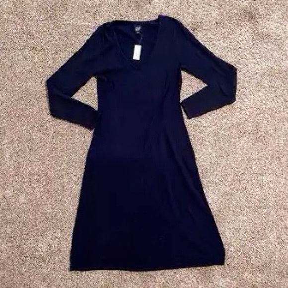 NWT $90 GAP LS CashSoft V-Neck Midi Dress Navy - Med Tall - Picture 3 of 10